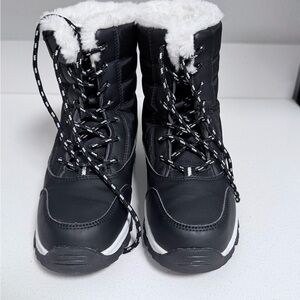 Women's Black Winter Boots